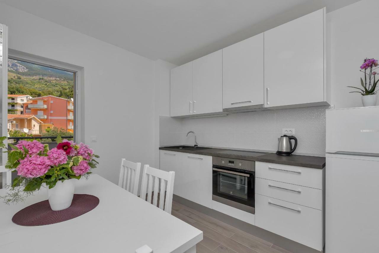 Apartmani Daniela Podgora Exterior photo